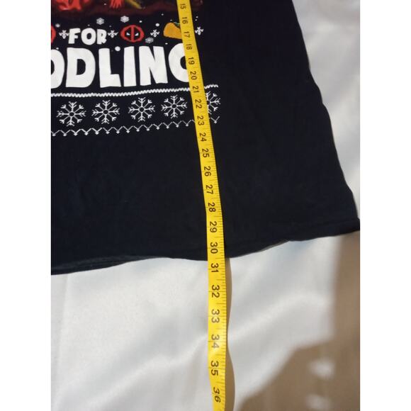 Marvel Comics Deadpool Tis The Season For Cuddling  Men's Christmas tee Size 2X - Picture 4 of 7